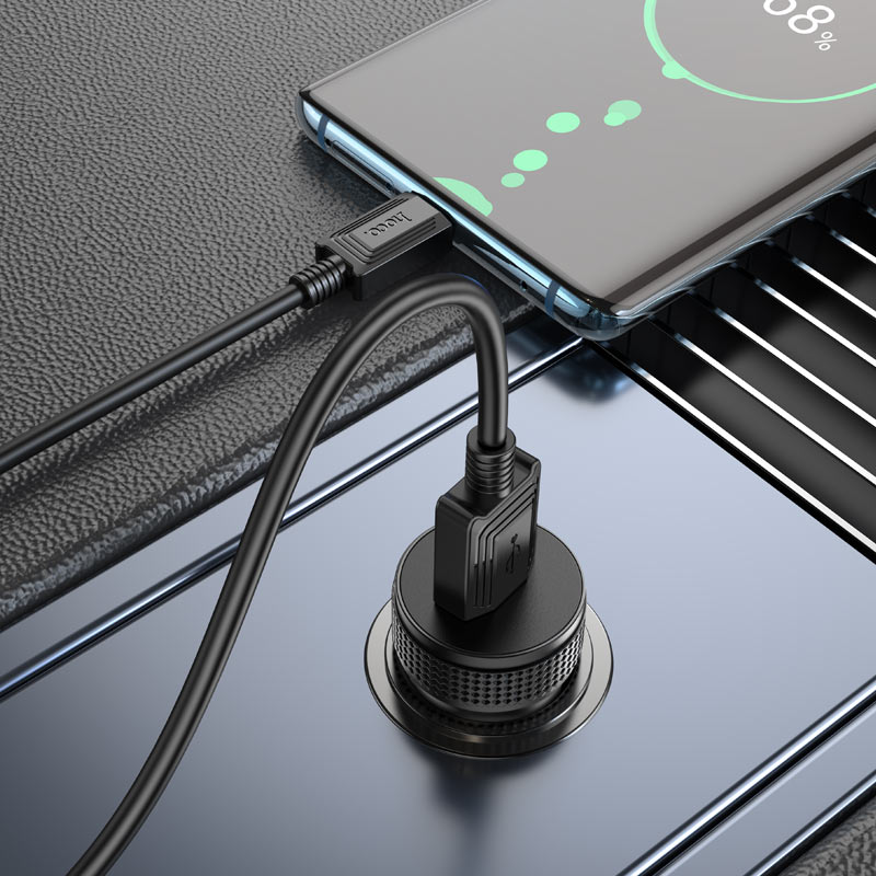 Cargador Auto Hoco Z49A 18W QC3.0 con Cable USB-C vista 3
